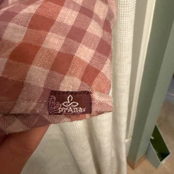 Prana organic cotton and polyester flannel button down - Picture 3 of 9